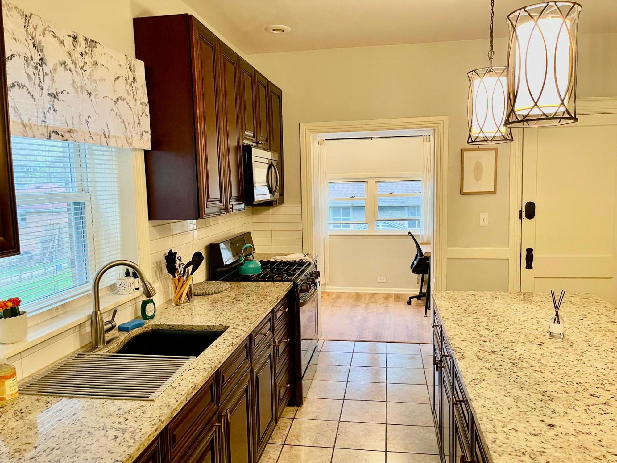 Lovely Vintage Oak Park 3Bd 1Ba Perfectly Located Near Public Transit & Chicago Exterior photo
